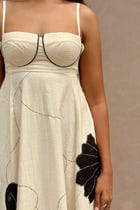 Neerja Dress view 5