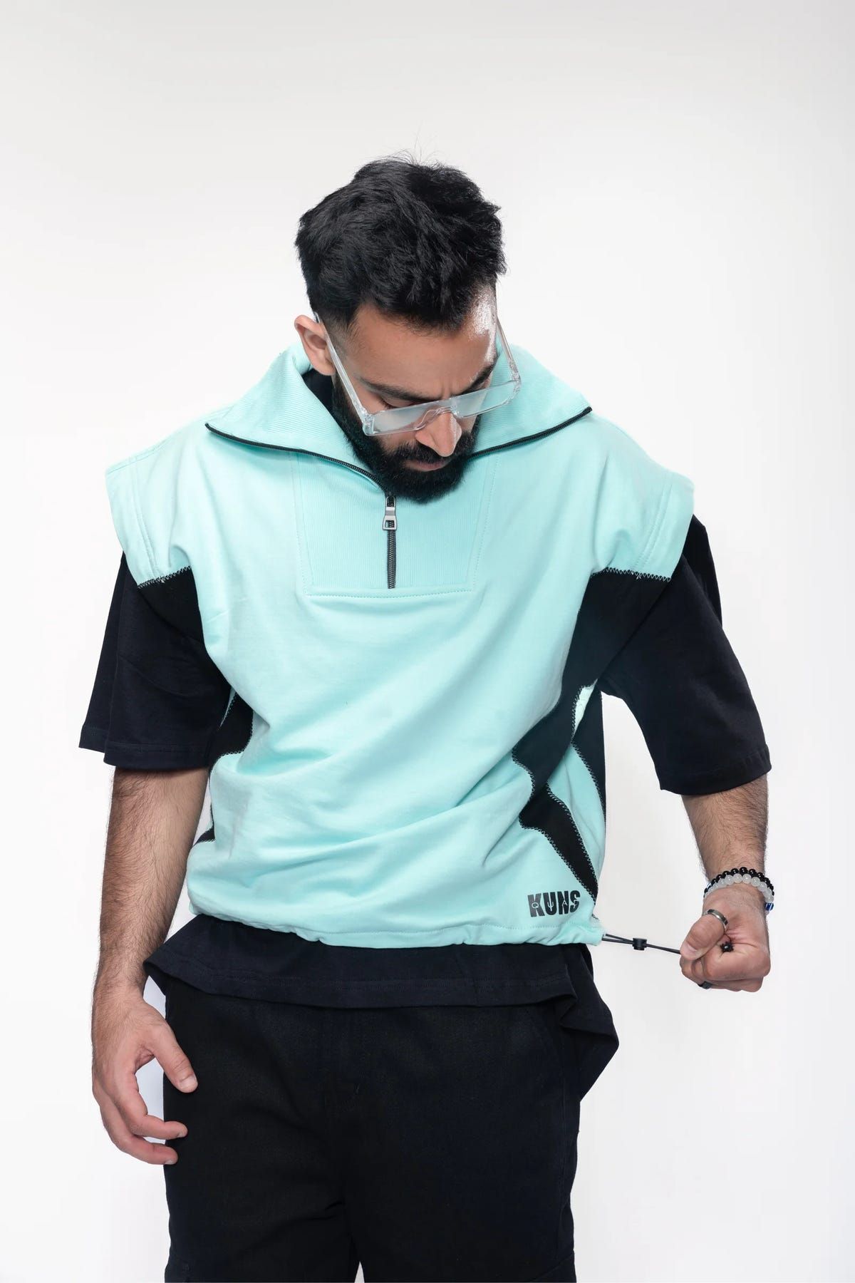 PEPPERMINT UNISEX SWEATER VEST - image 1