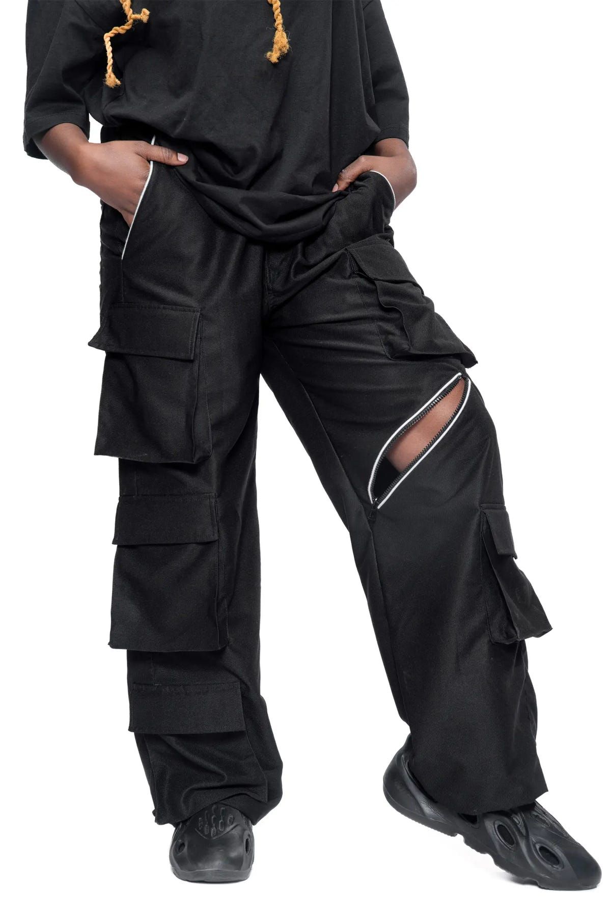 OBSIDIAN BLACK FLAP POCKET UNISEX TROUSERS - image 4