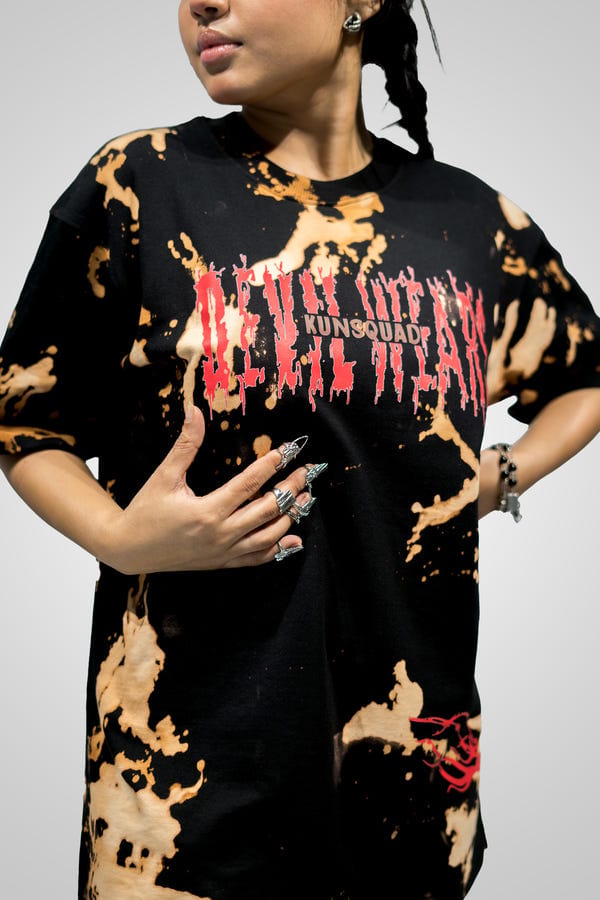 KunSquad — DEVIL WEARS UNISEX T-SHIRT