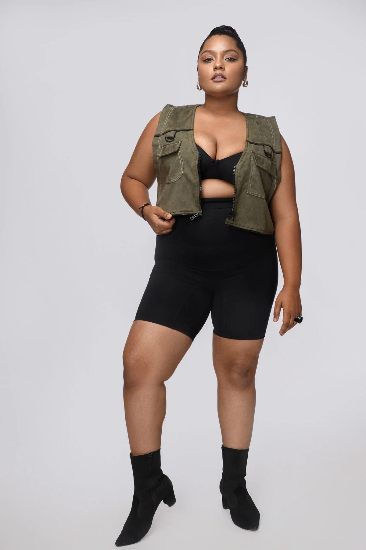 BLANK CANVAS SUEDE UNISEX VEST - image 3