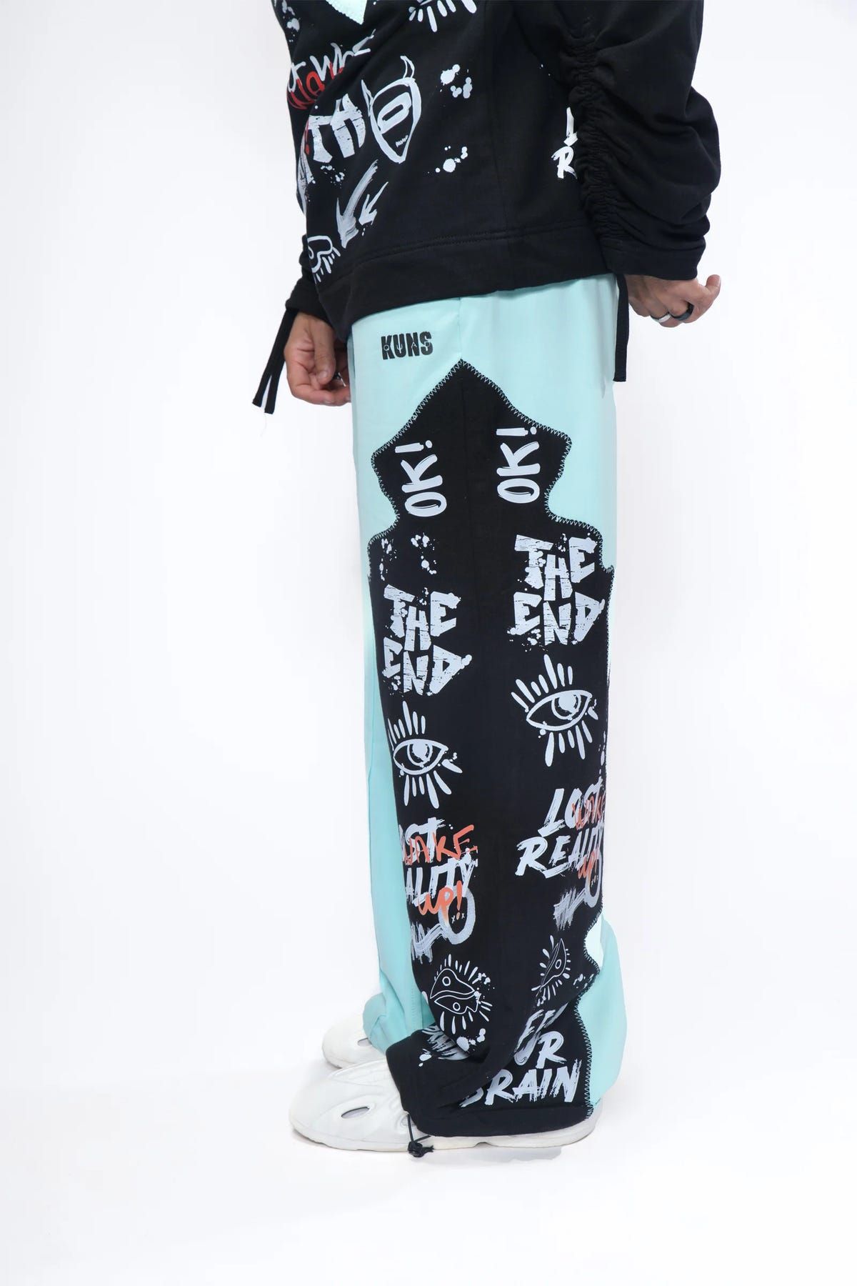 MESSY HEADS UNISEX CO-ORD - image 3