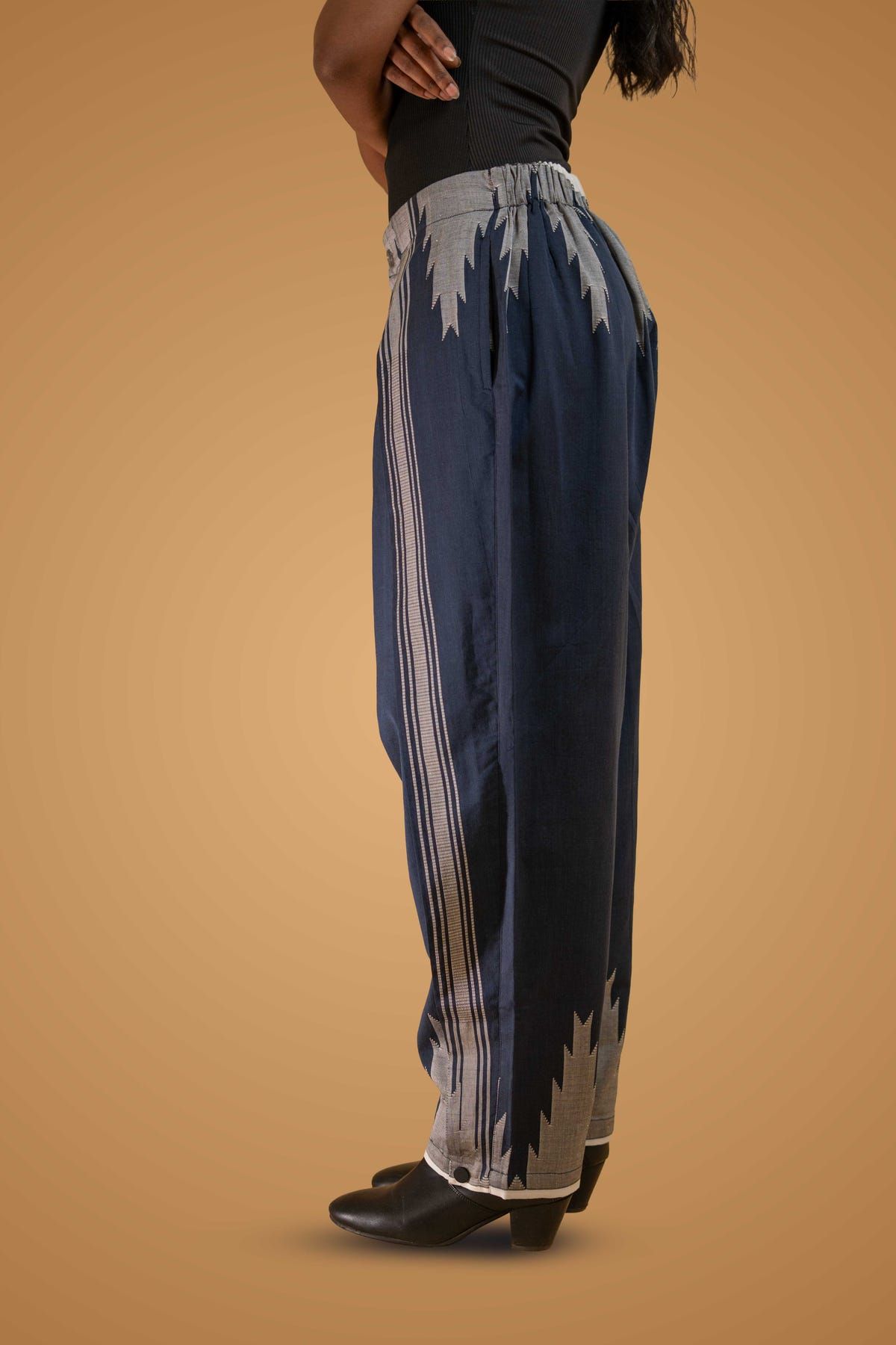 THE BAITHAK TROUSERS - image 2
