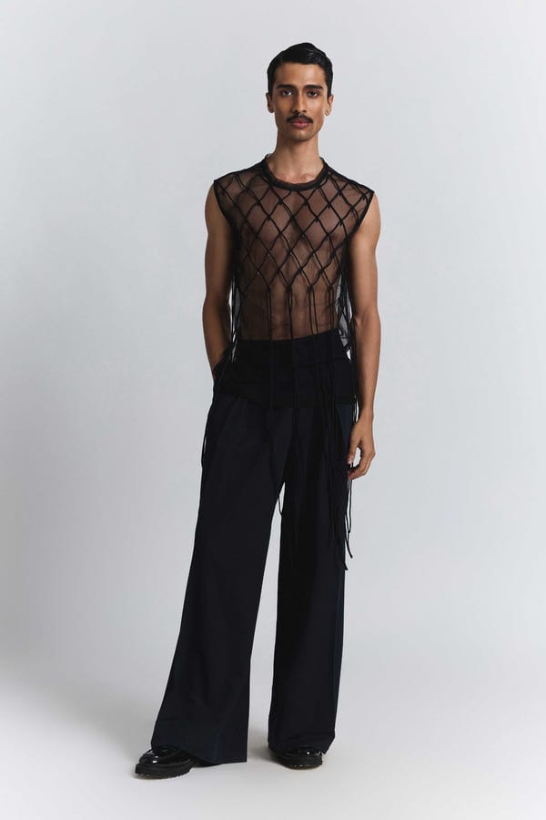 Line out Line — Netted Grid Vest