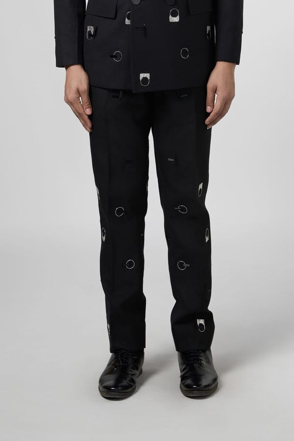 Line out Line — Downtown Motif Staight Fit Pants