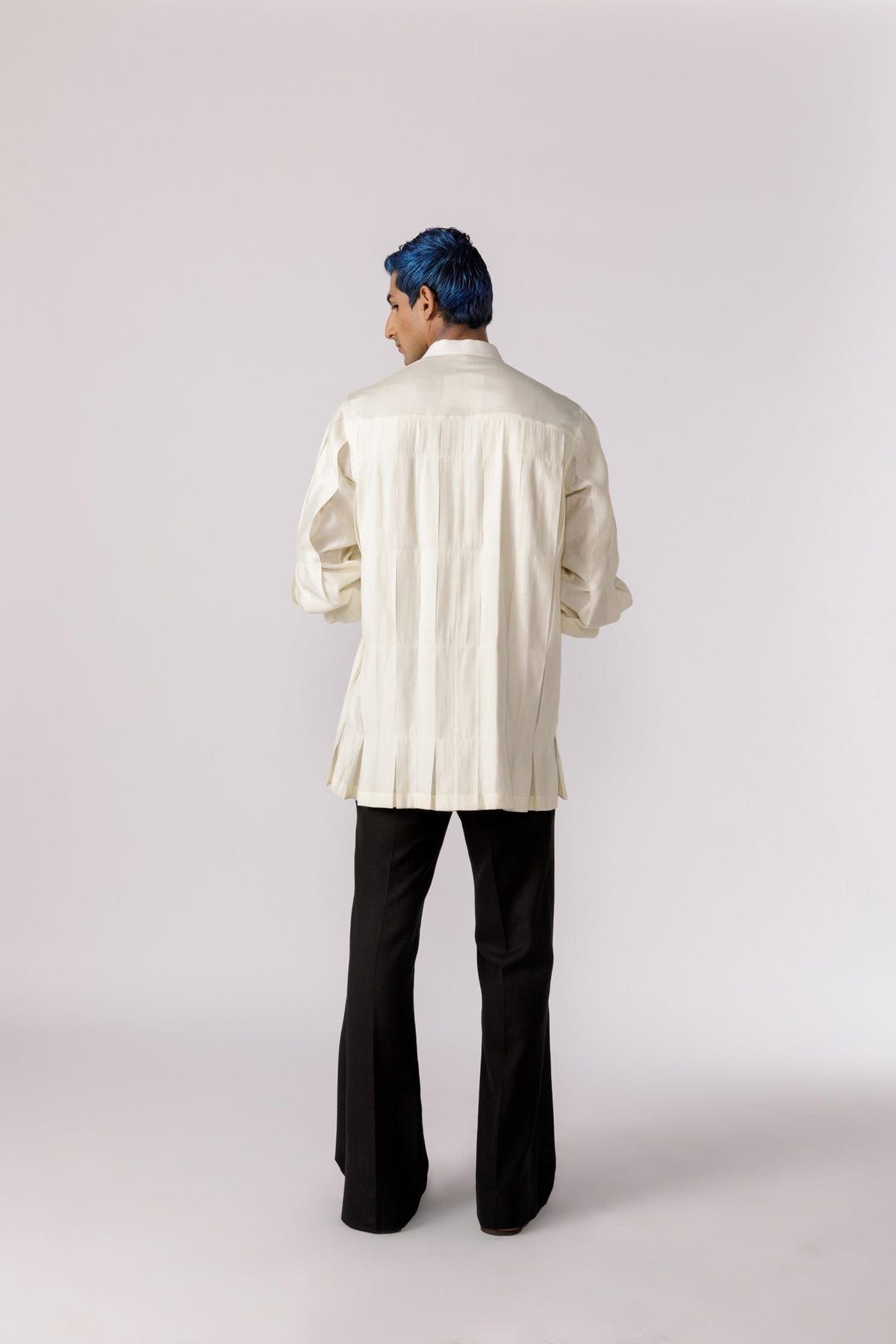 Box pleated mandarin collar shirt - image 5