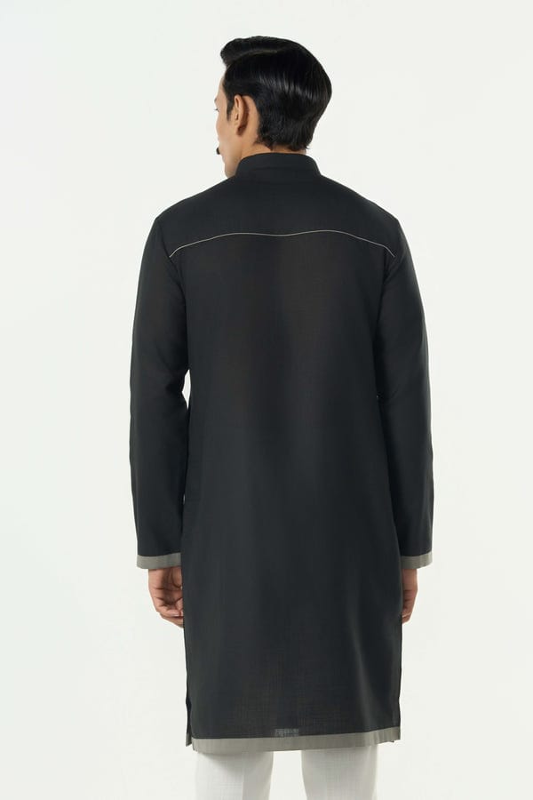 Line out Line — Circuit Pleat Kurta - Black