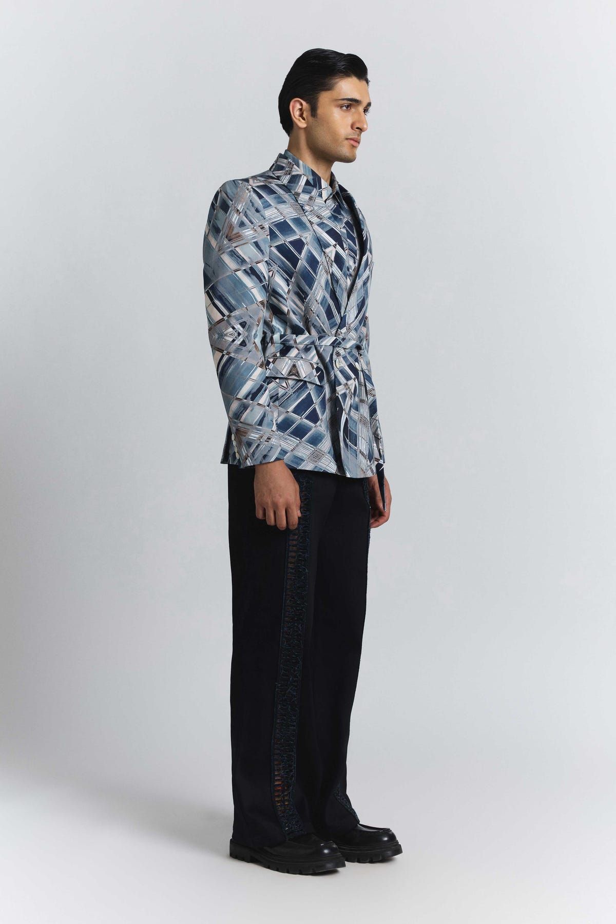 Vortex Print Shaped Blazer - image 5