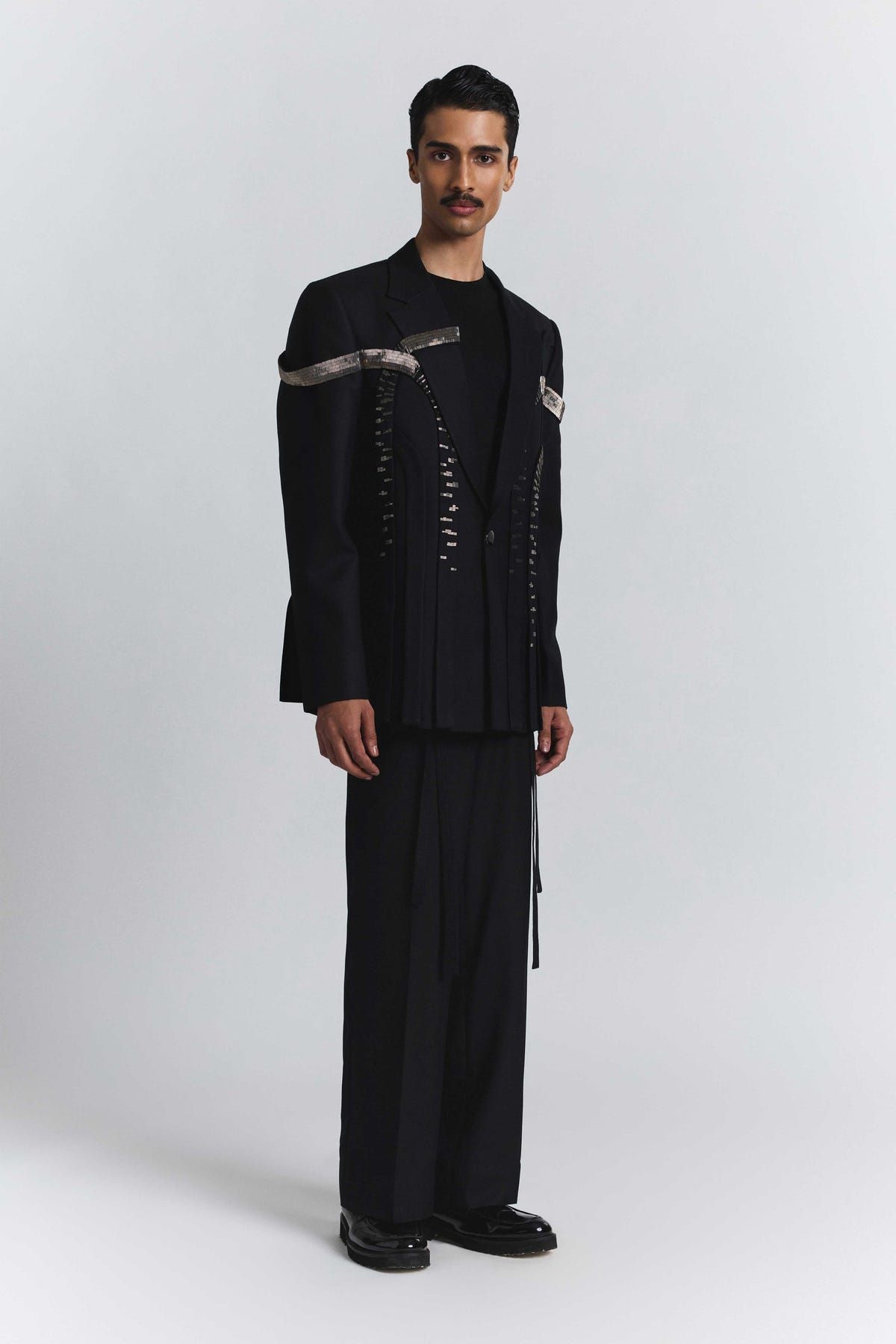 Arch Embroidered Blazer - image 5