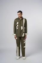 Linear Patch Shirt Olive view 5