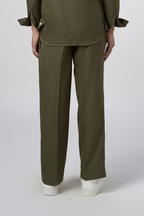 Line out Line — Linear Patch Pants Olive