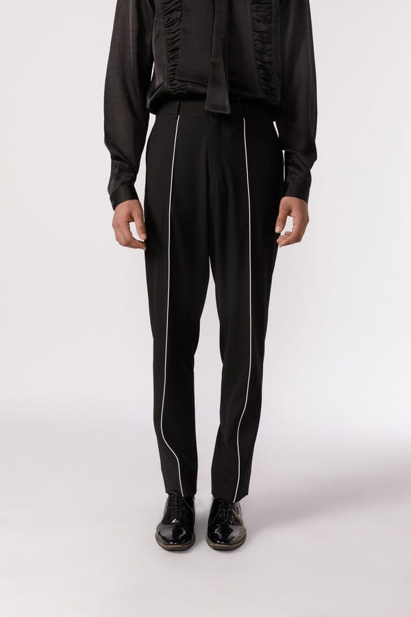 Line out Line — Contrast piping pants