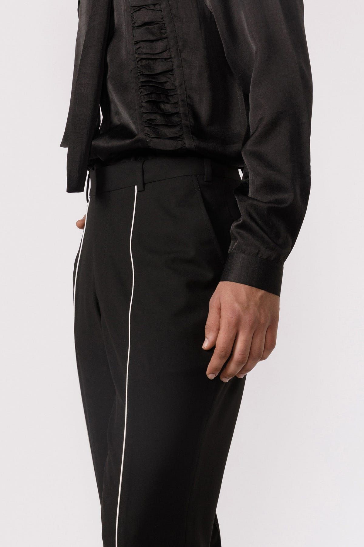 Contrast piping pants - image 2