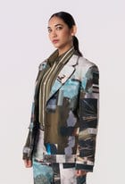 Manifesto Jacket view 3