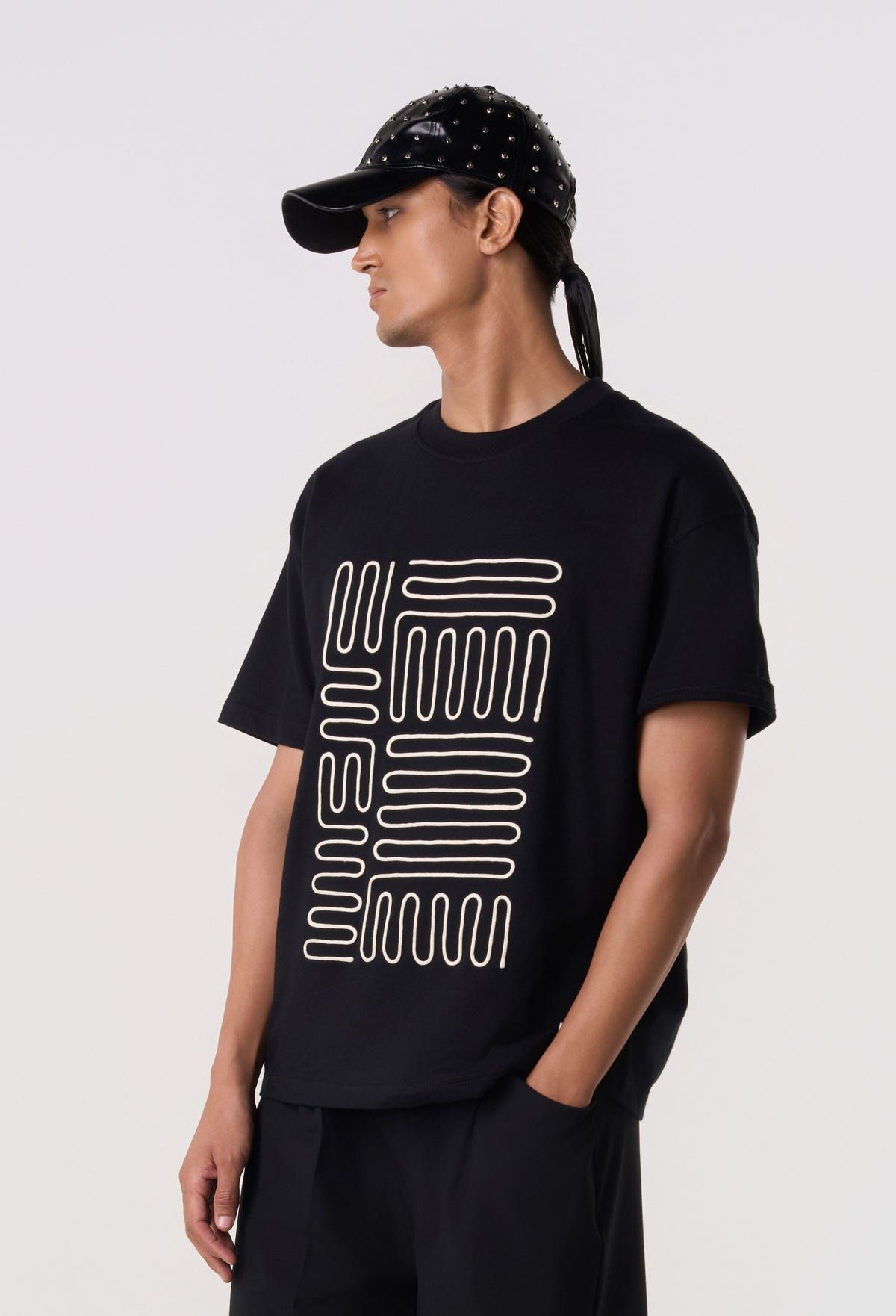 Contour Piping T-Shirt Black - image 3