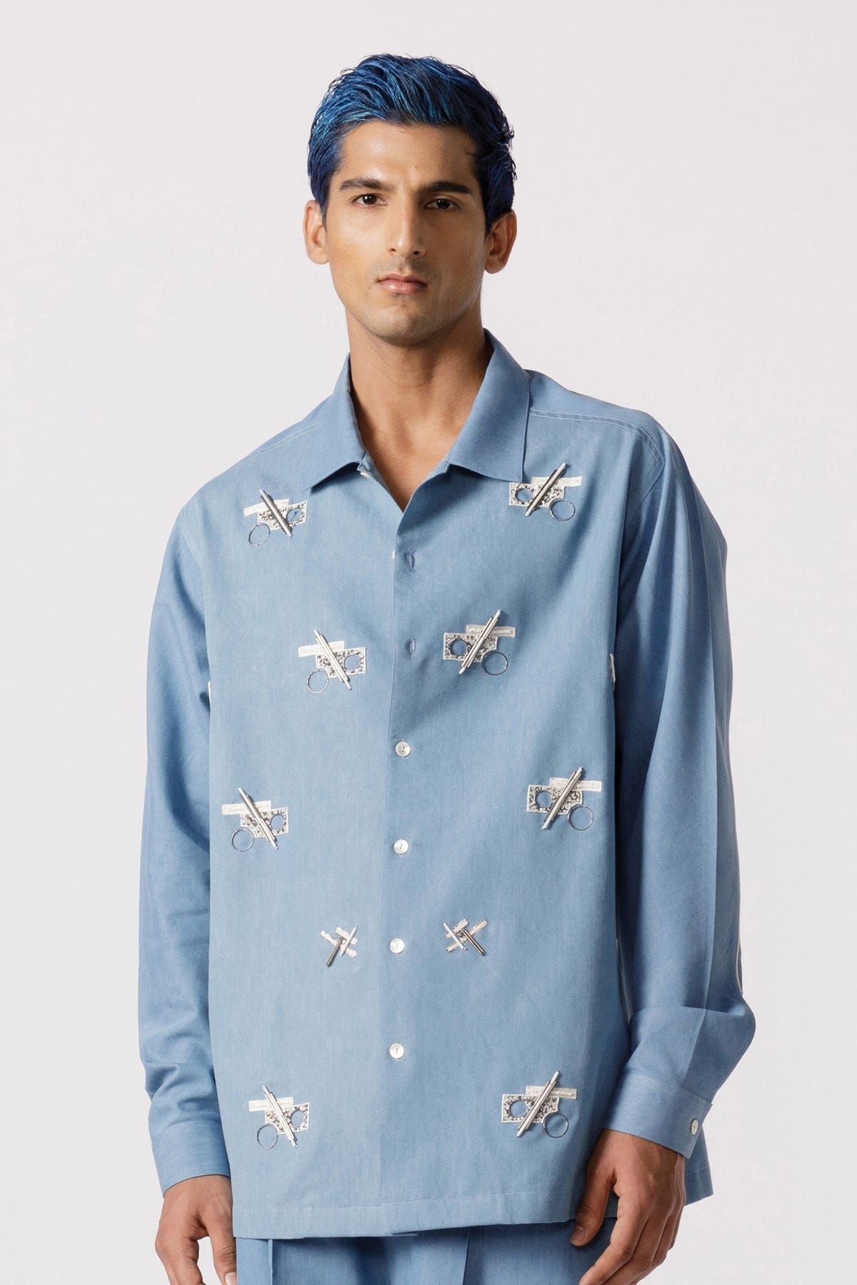 Oversized embroidered shirt - image 1