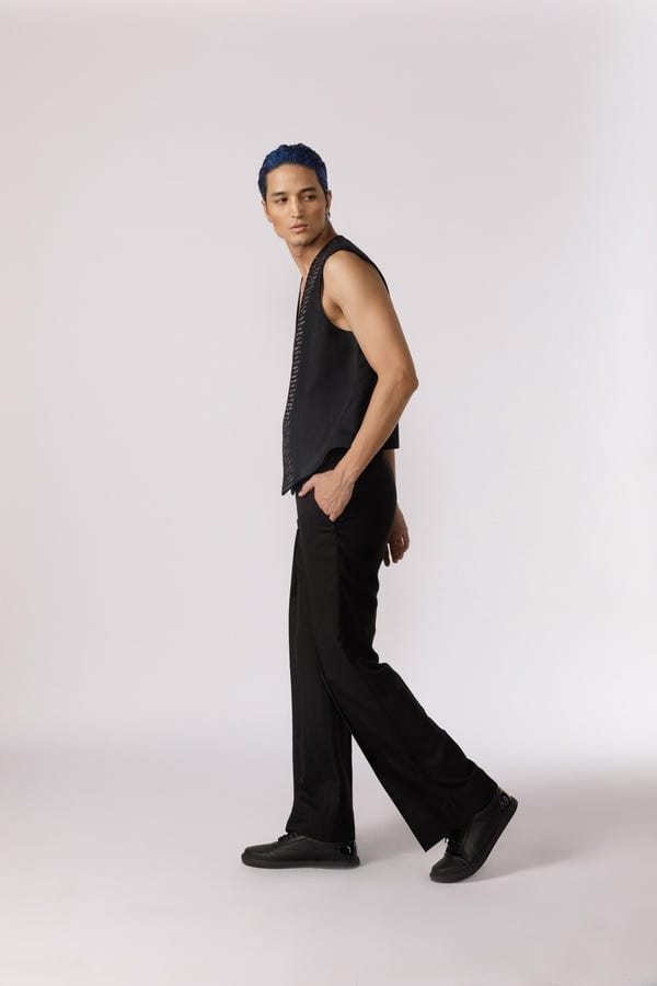 Line out Line — Embroidered vest