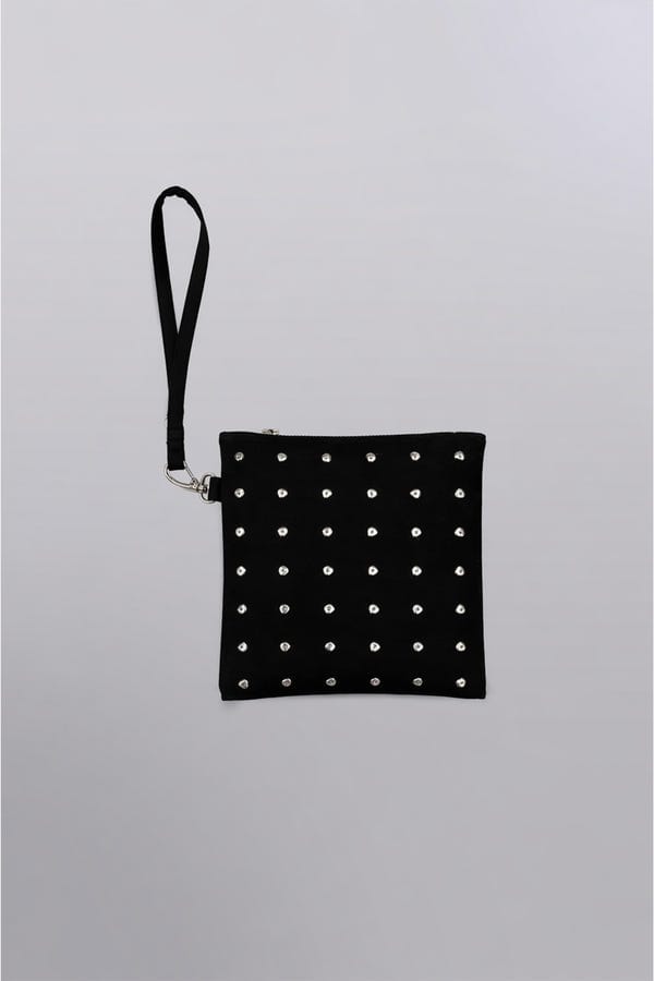 Line out Line — Rivetline Clutch (Black)