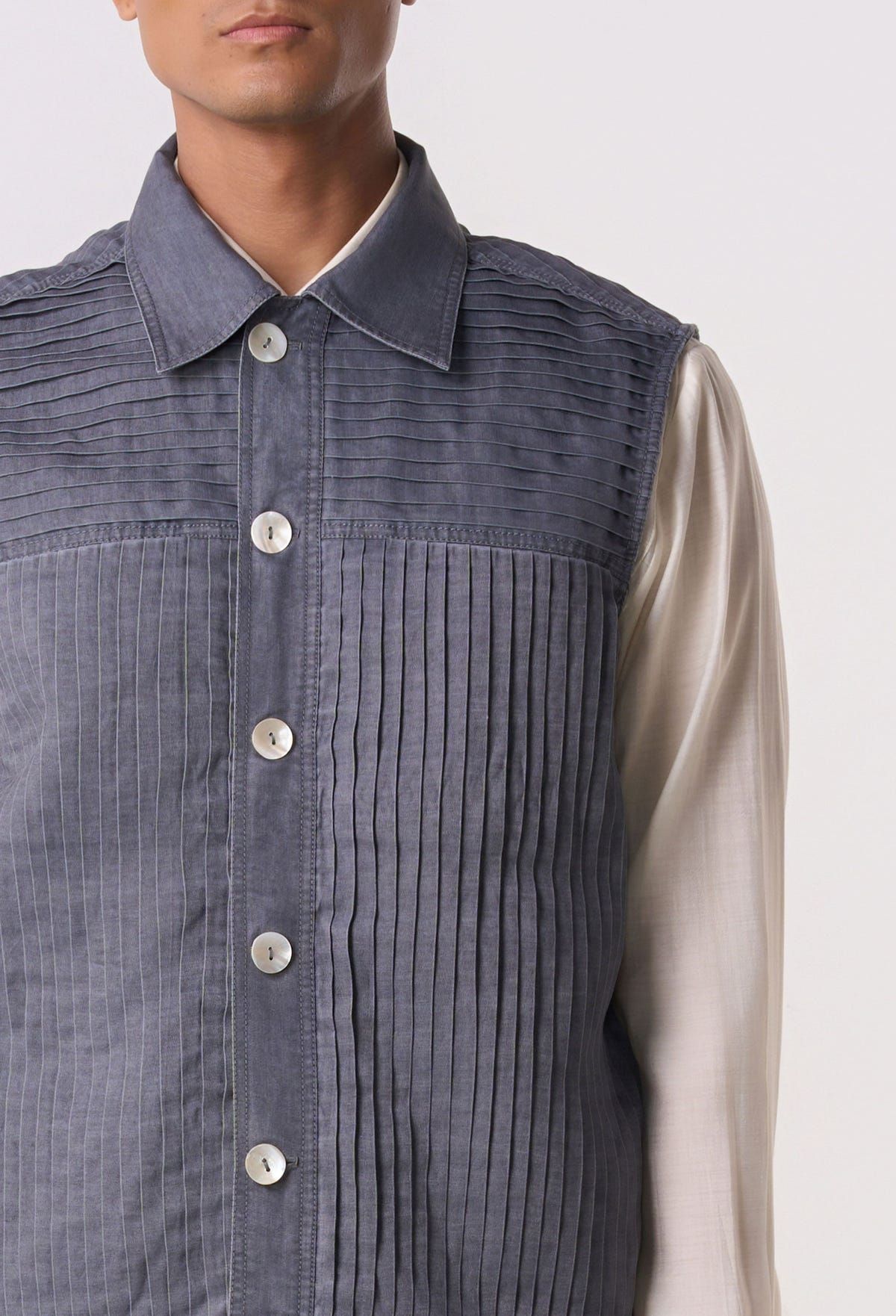 Steel Fold Vest - image 5