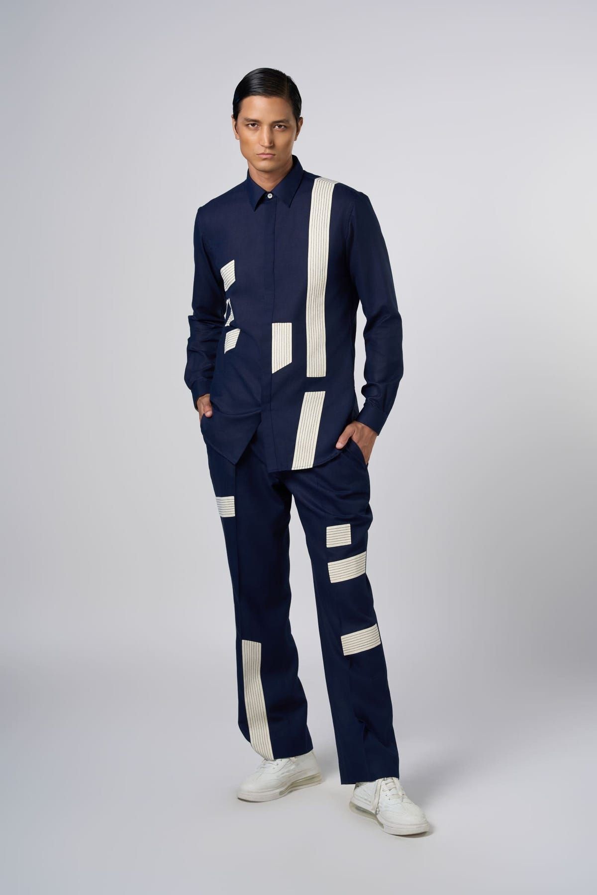 Linear Patch Pants Midnight - image 3