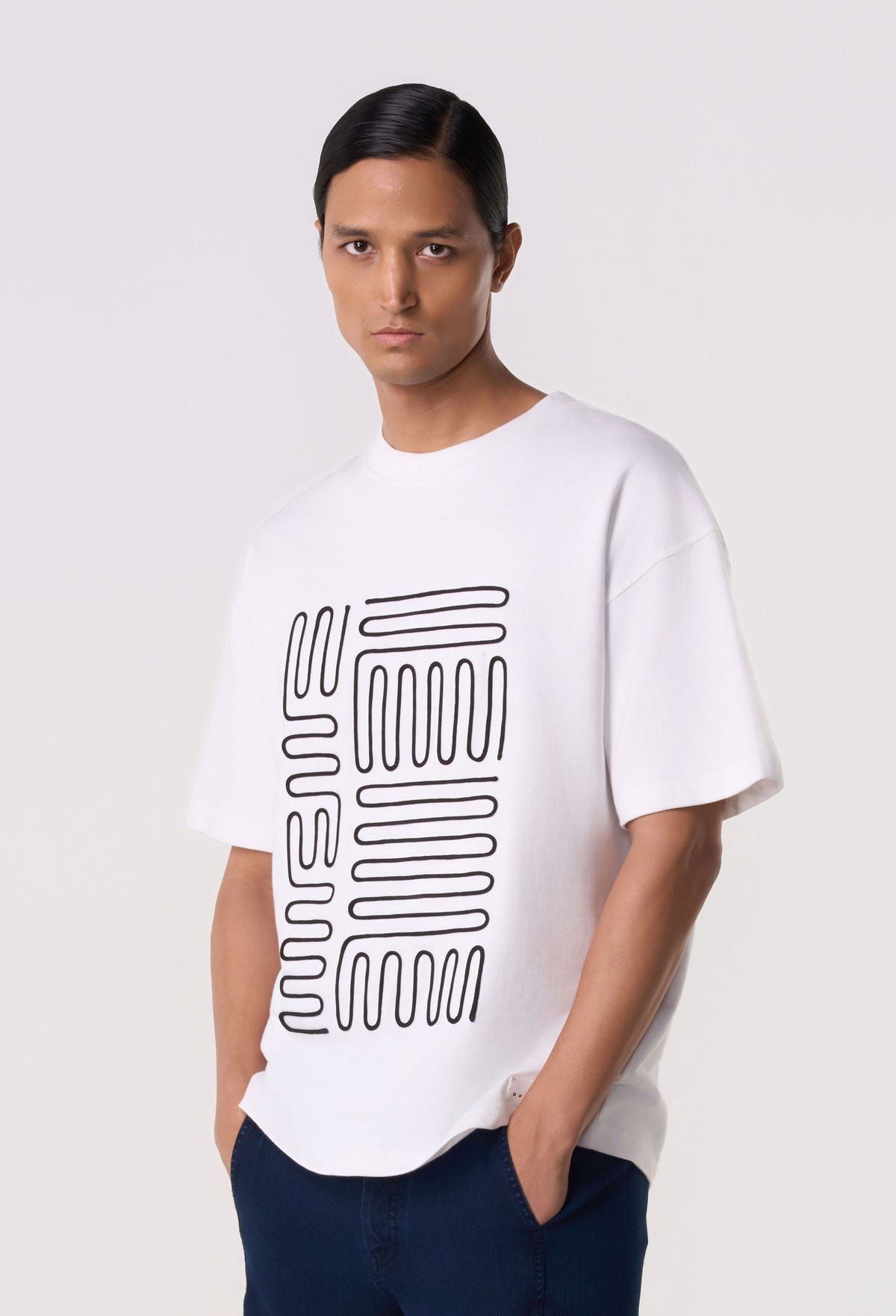 Contour Piping T-Shirt White - image 3