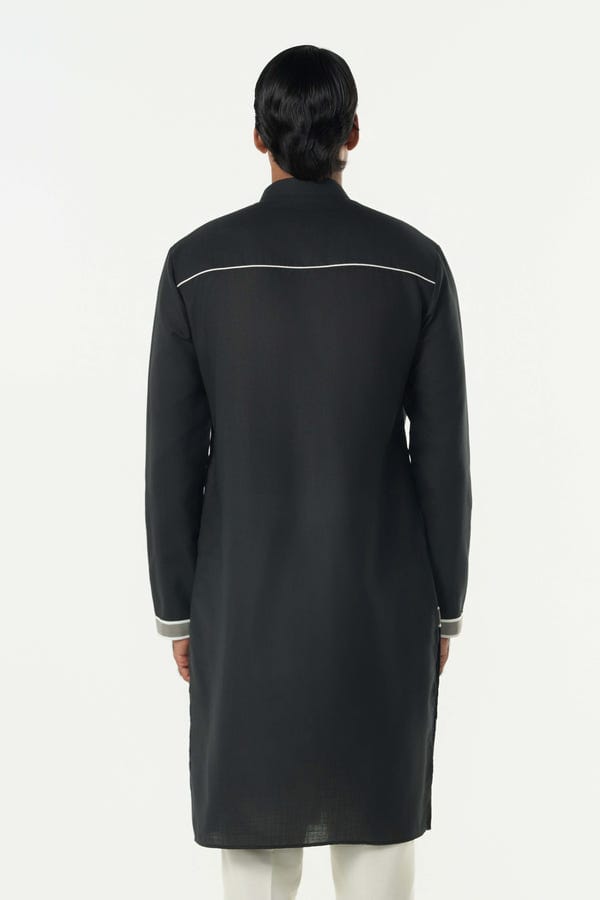 Line out Line — Crossbeam Kurta- Black