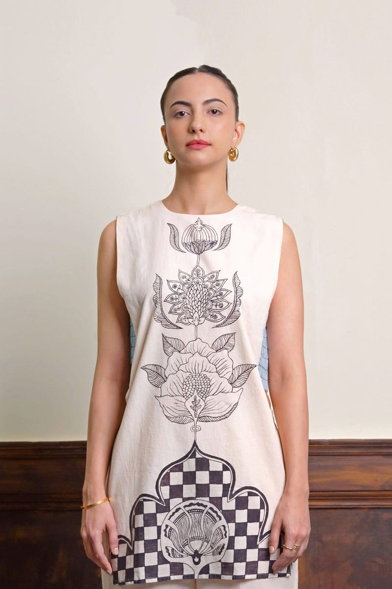 Scribbled in Threads Top