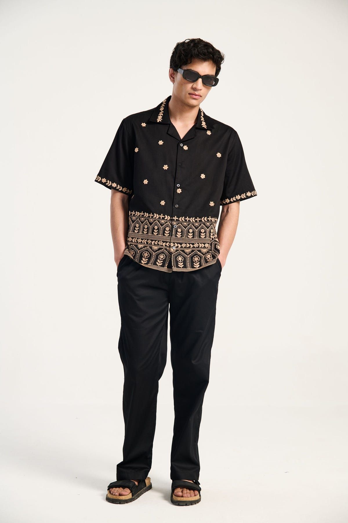 "Vintage border" embroidered shirt - image 1