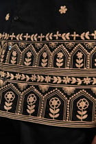 "Vintage border" embroidered shirt view 3