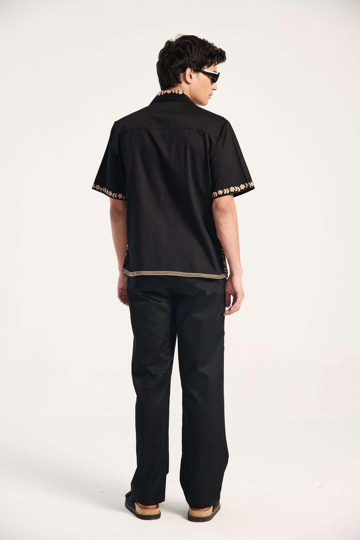 "Vintage border" embroidered shirt - image 5