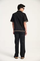 "Vintage border" embroidered shirt view 5