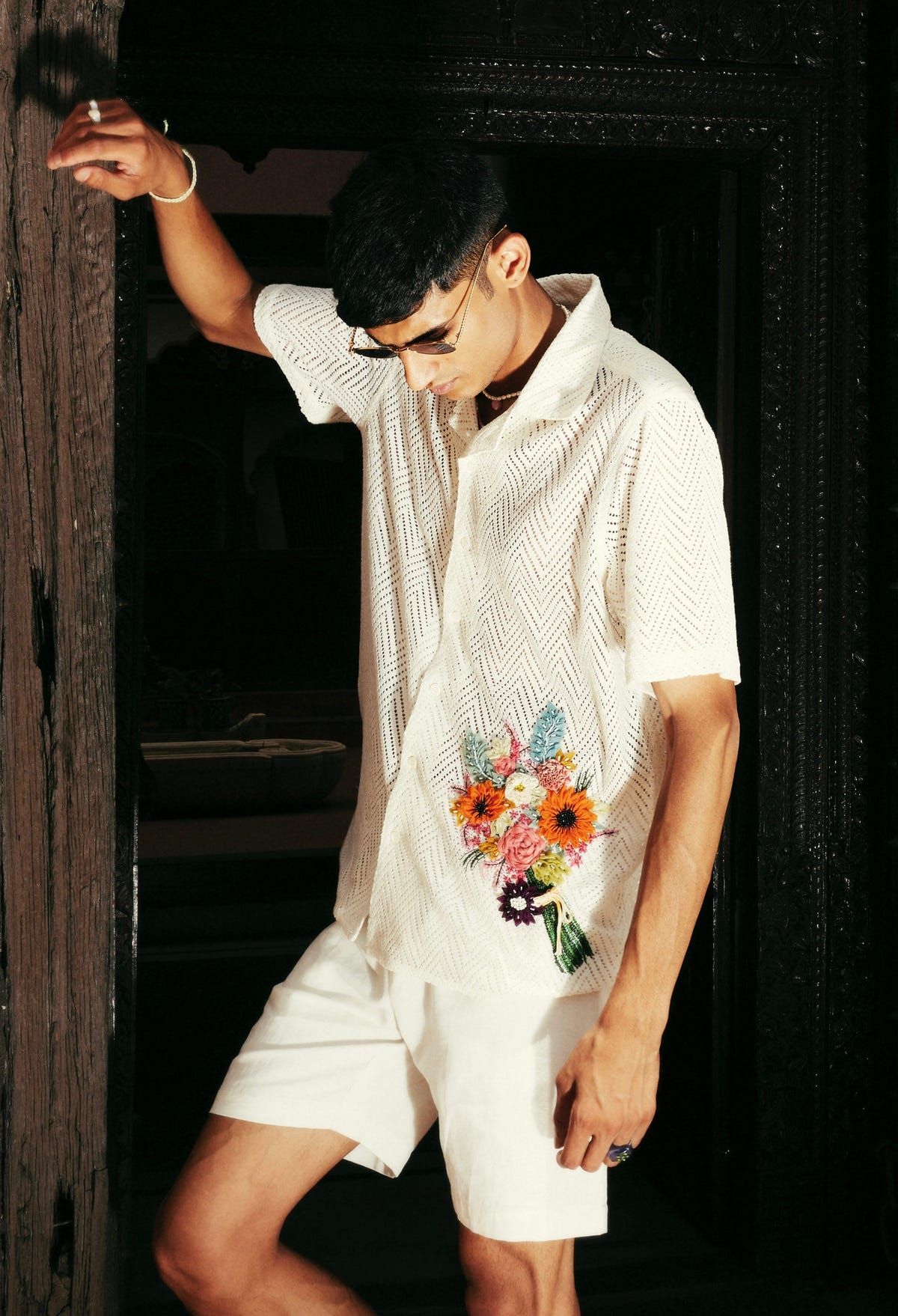 Bouquet hand embroidered Shirt - image 5
