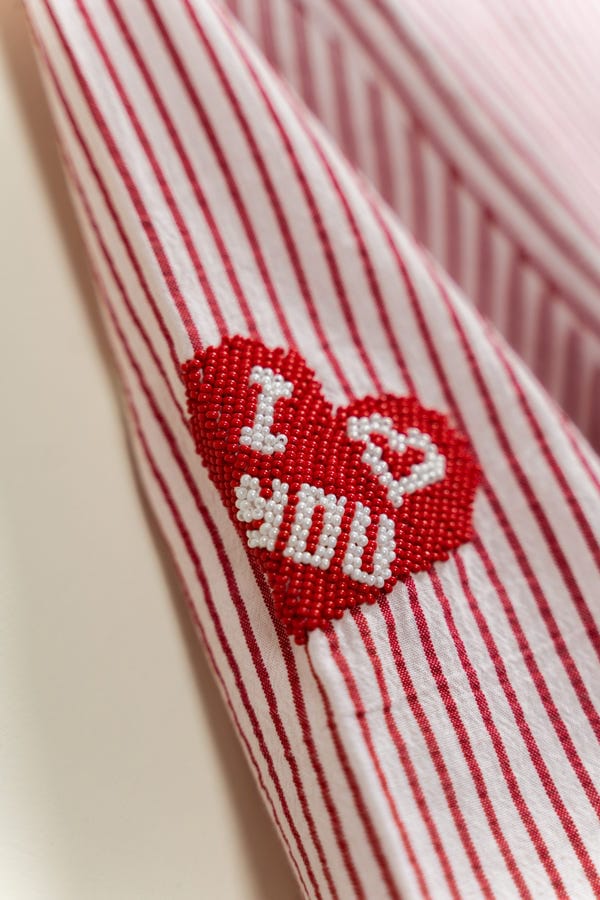 Perte D'ego — "8-bit love" hand embroidered shirt