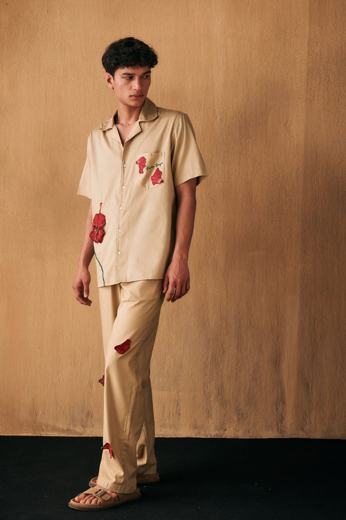Hibiscus appliqué lounge pants - image 2