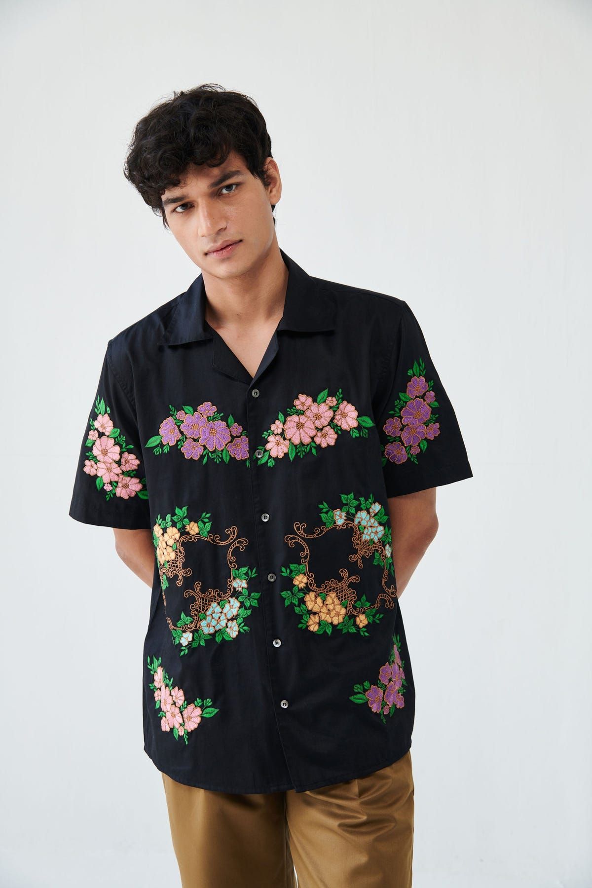"Le Victoria" embroidered shirt - image 6