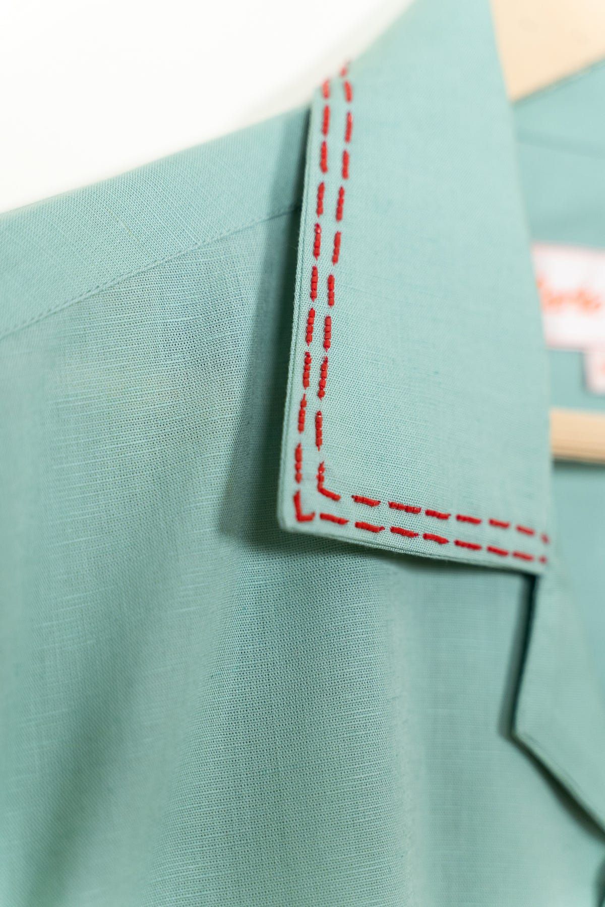 "Le crab" hand embroidered Shirt - image 3
