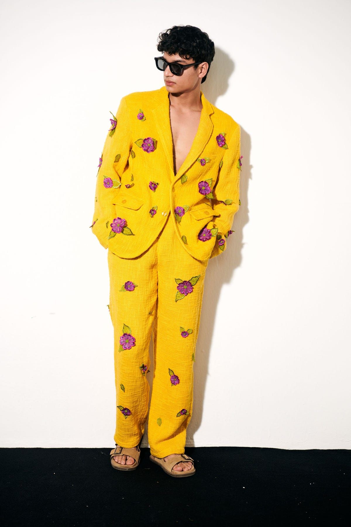 "Le Portofino" hand embroidered blazer - image 6