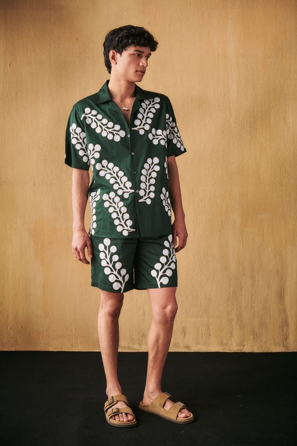 Perte D'ego — Mykonos appliqué shorts