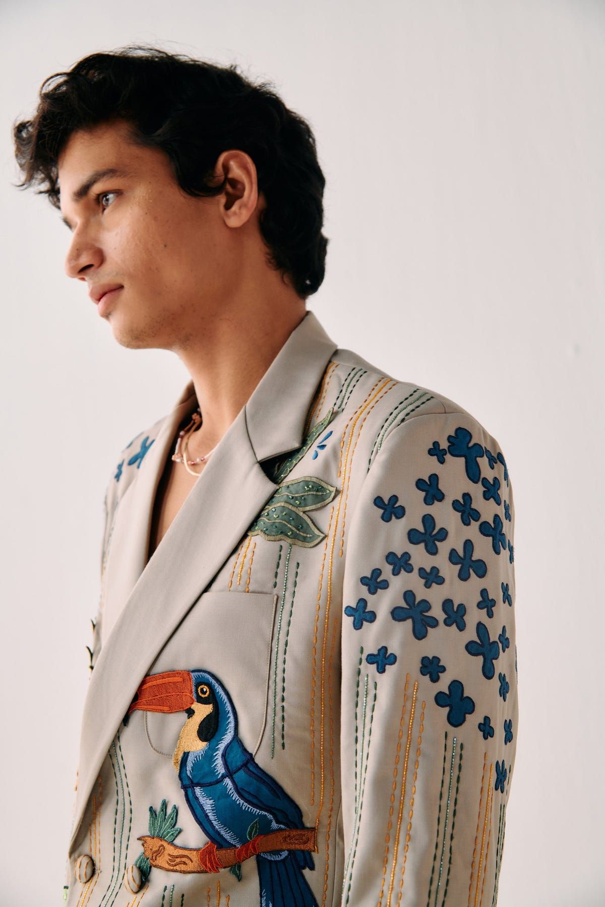 Tropical hand embroidered blazer - image 6