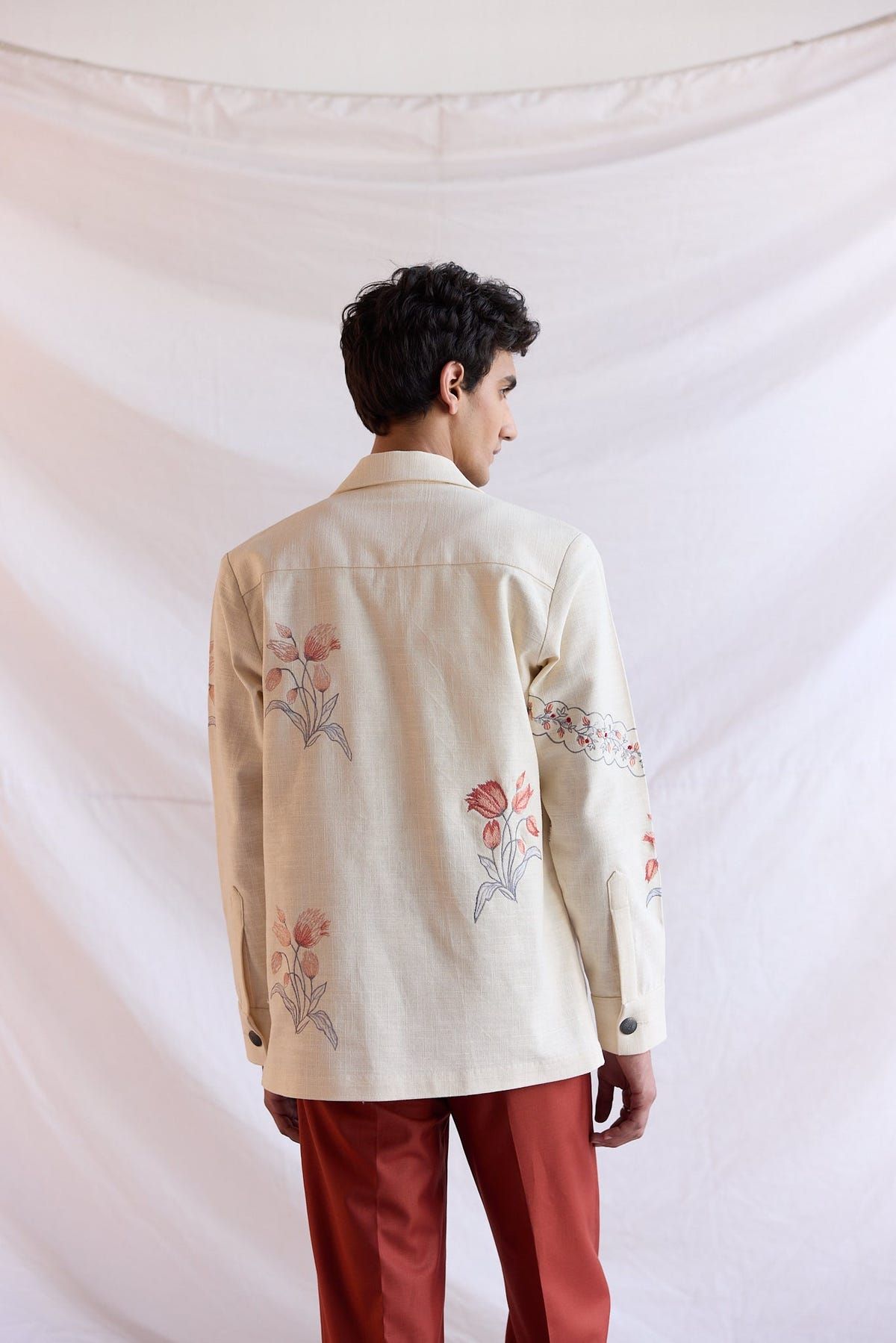 Vintage floral hand embroidered resort blazer - image 6