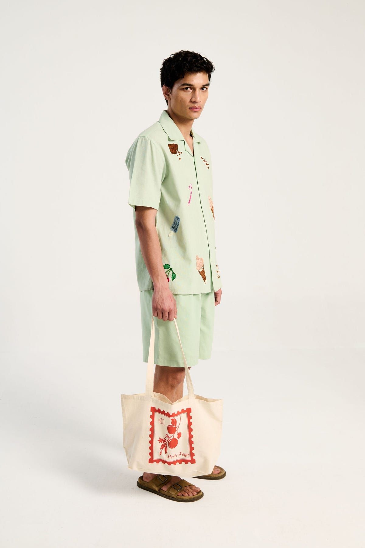 "Le summer vacation" hand embroidered resort set - image 5