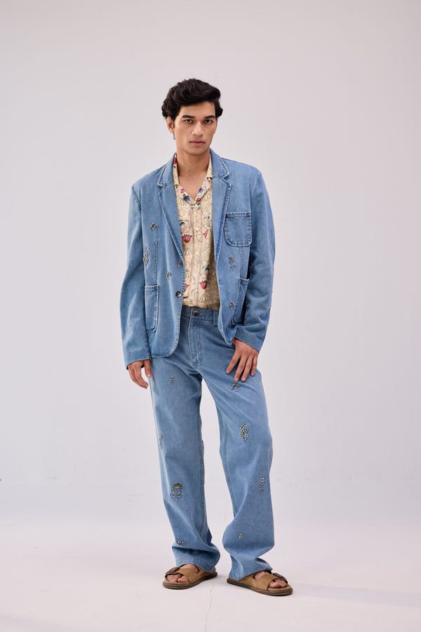 Perte D'ego — Hand embroidered denim blazer
