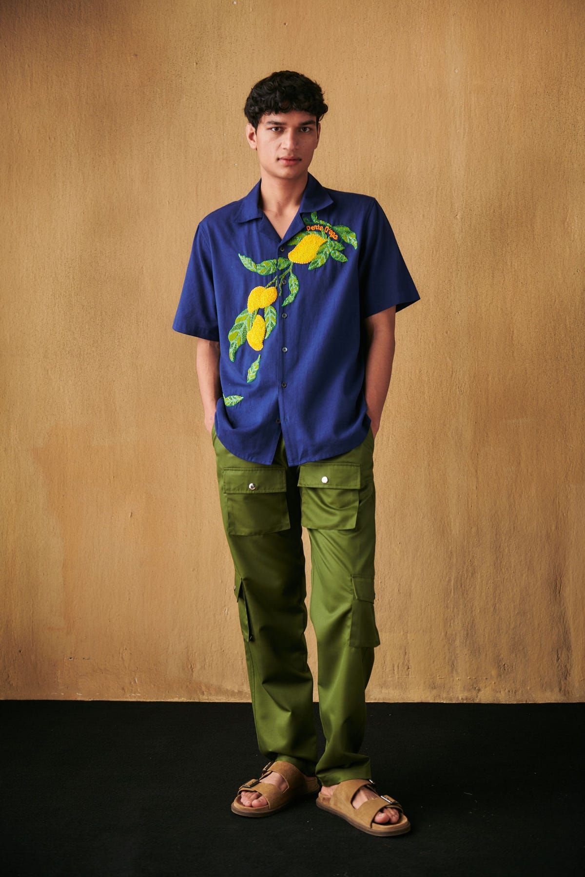 "Le Mangoes" beadwork shirt - image 2