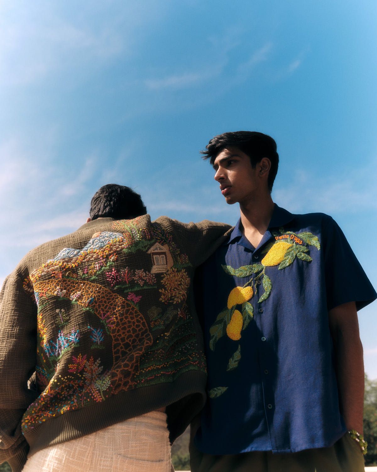 "Le Mangoes" beadwork shirt - image 5
