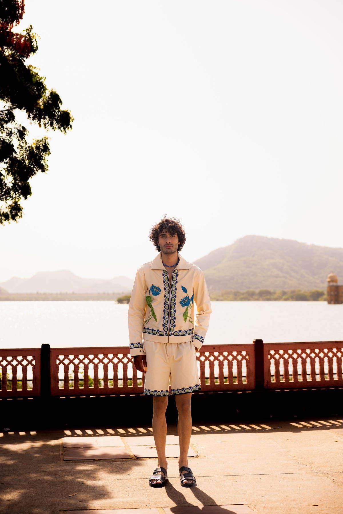 Blue lotus embroidered shorts - image 5