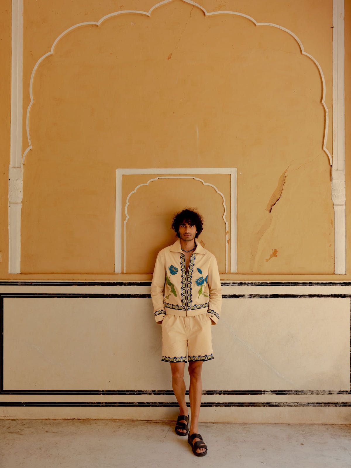 Blue lotus embroidered shorts - image 8