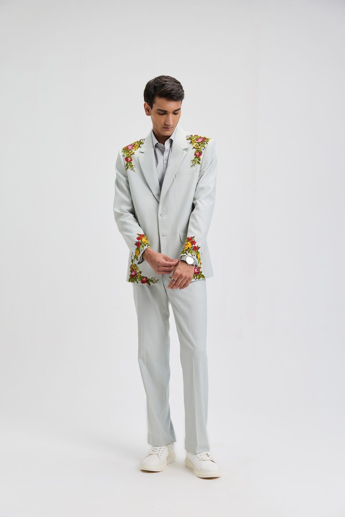 "Versailles Garden" hand embroidered blazer - image 4