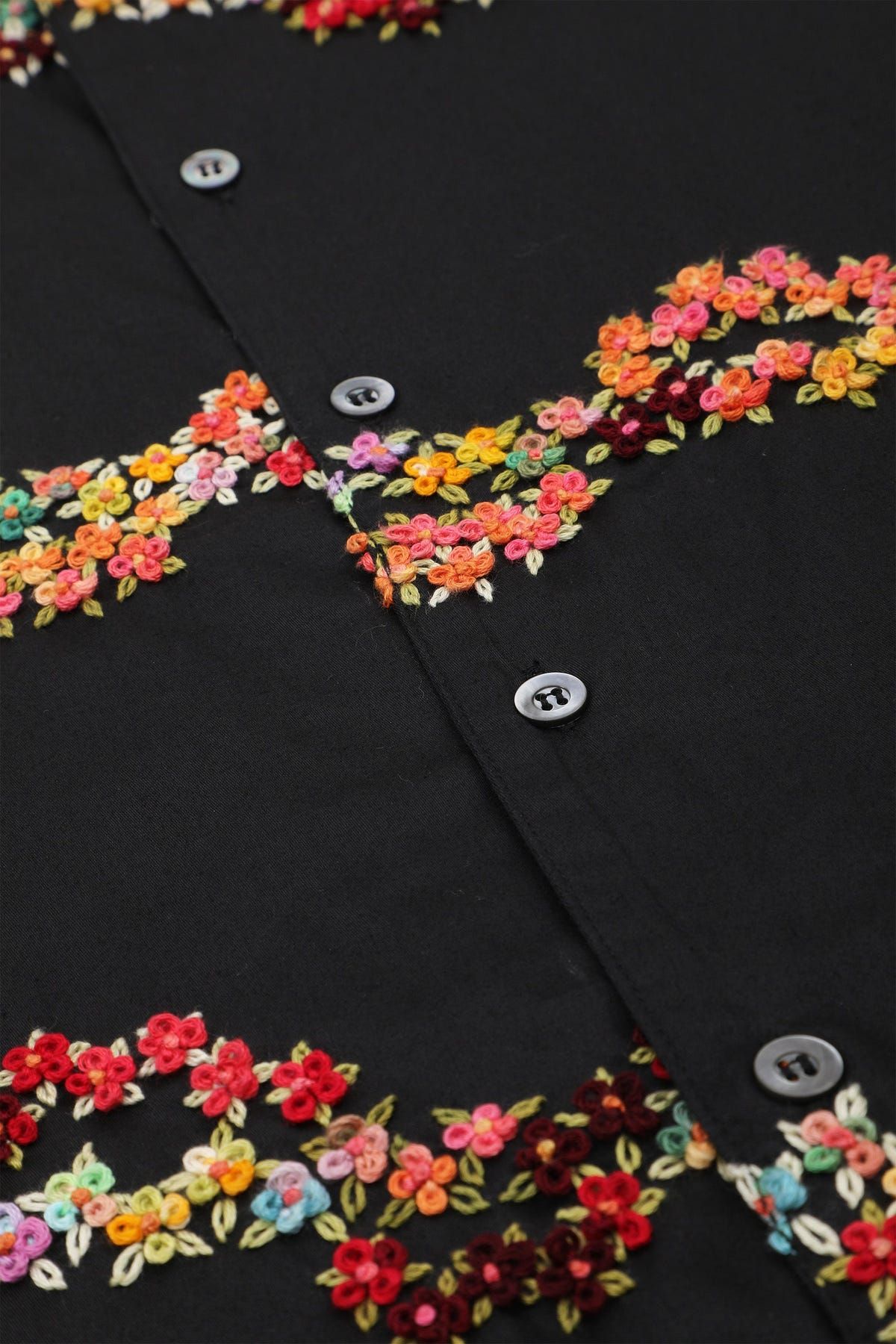 "Valley of flowers" hand embroidered Shirt - image 3