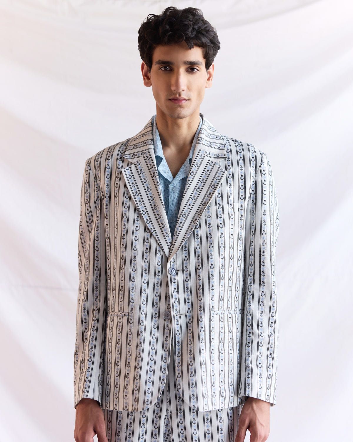 Floral stripes summer blazer - image 5