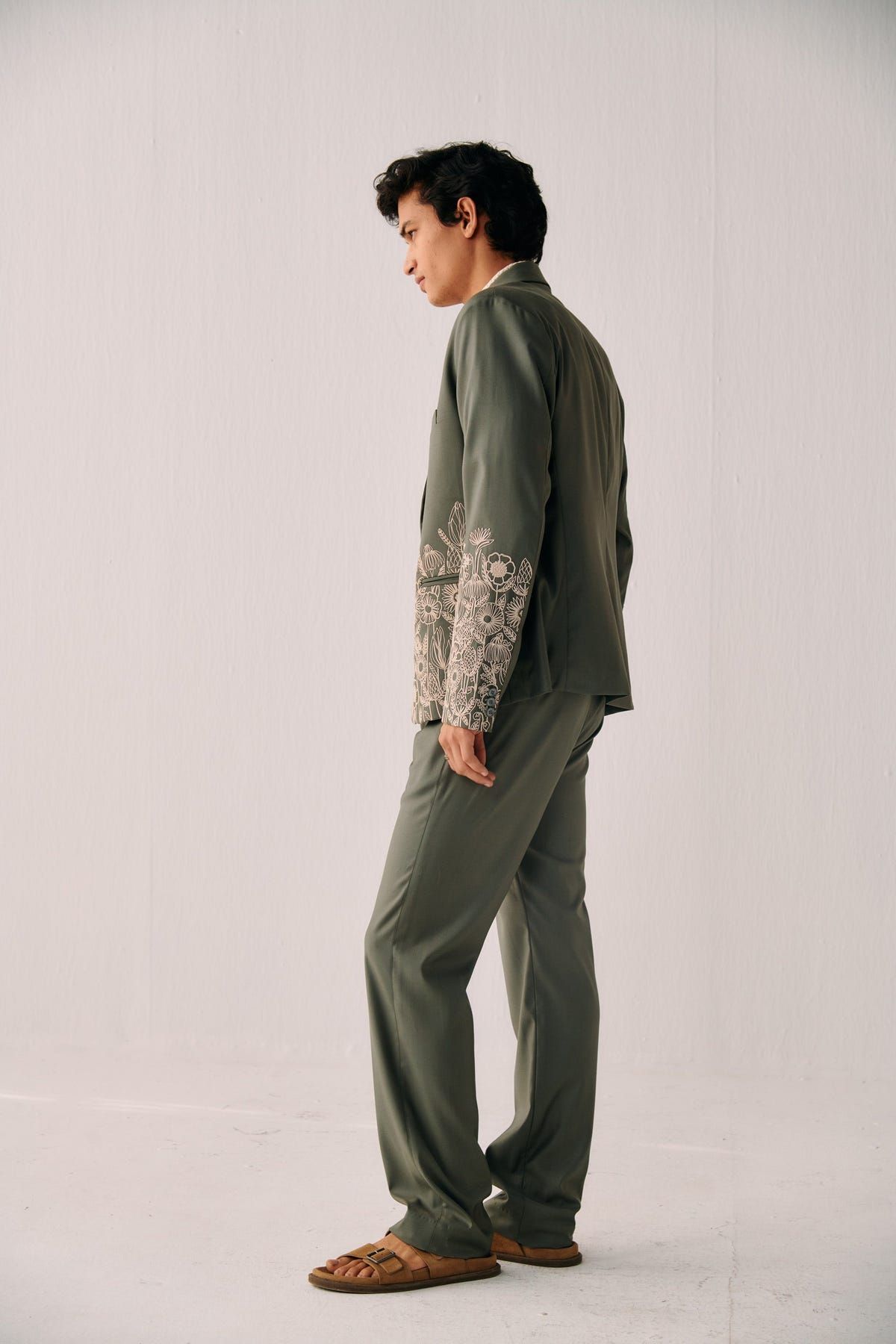 Floral embroidered blazer-Sage green - image 9